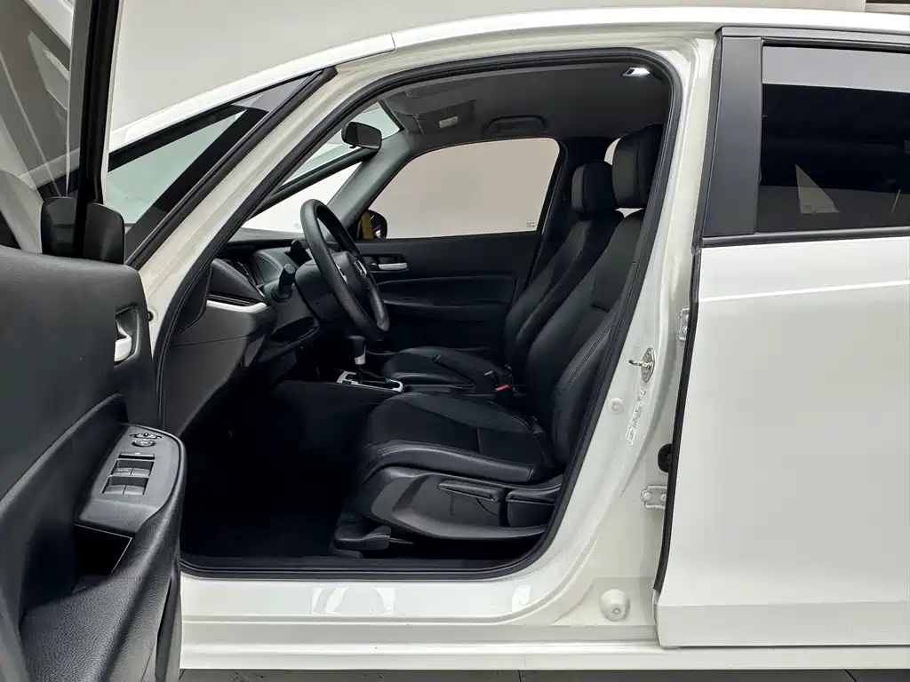 Honda Fit — фото 7