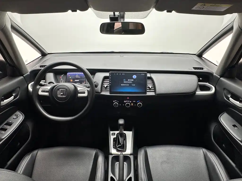 Honda Fit — фото 9