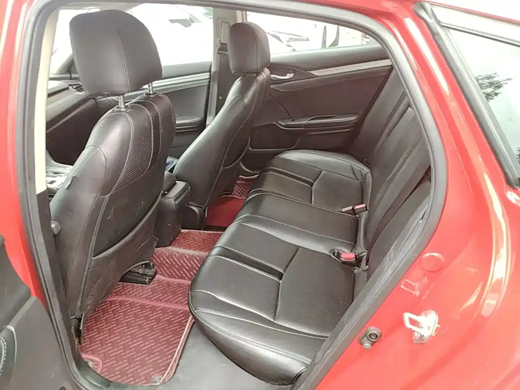 Honda Civic — фото 17