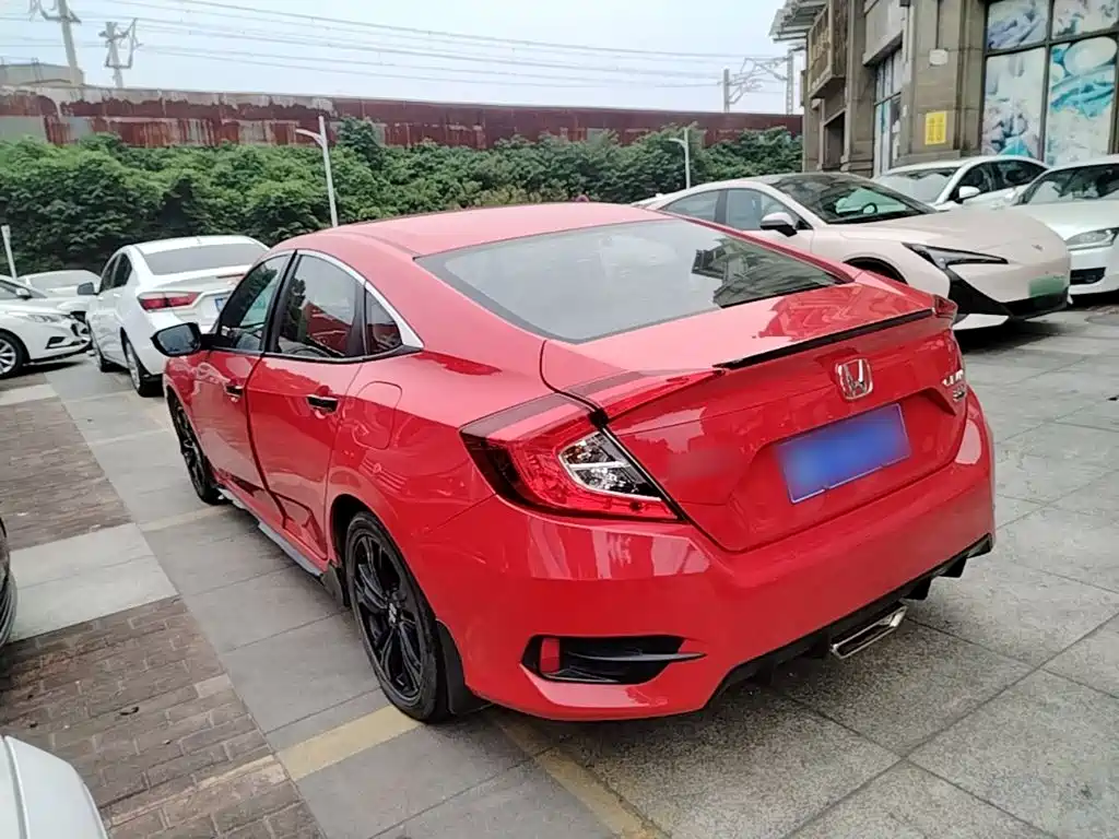 Honda Civic — фото 5