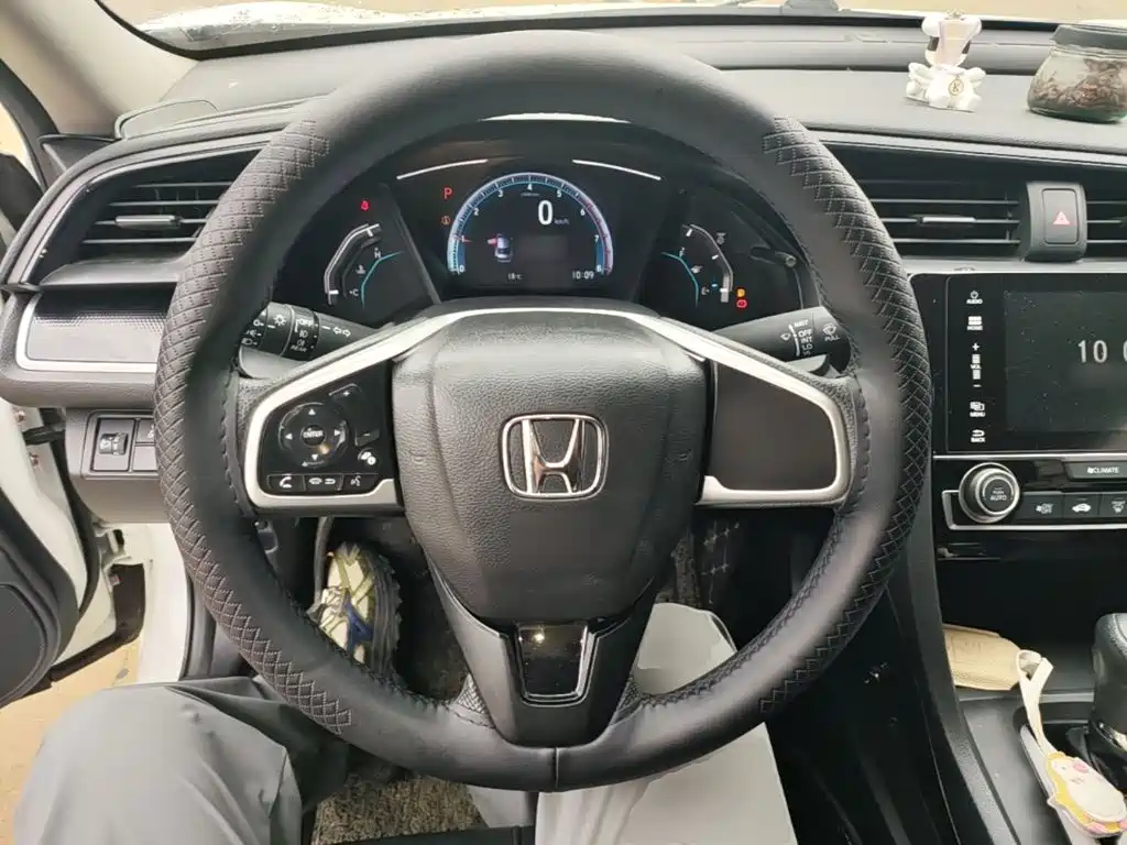 Honda Civic — фото 11