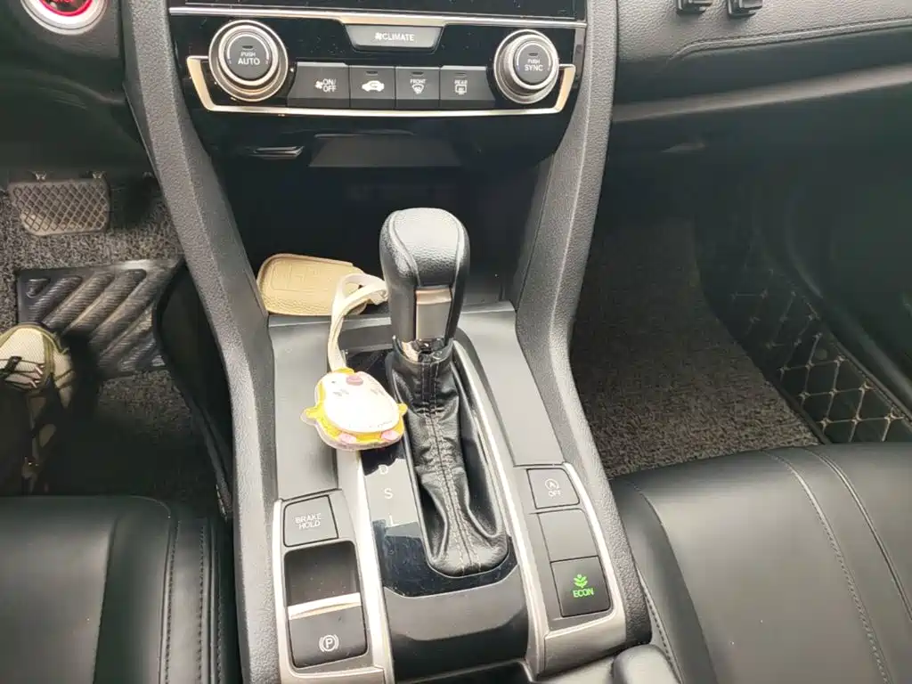Honda Civic — фото 14
