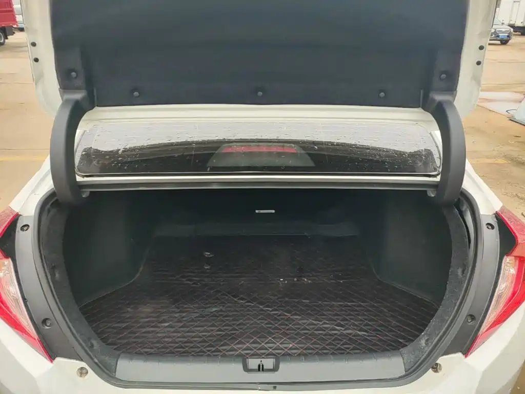 Honda Civic — фото 19