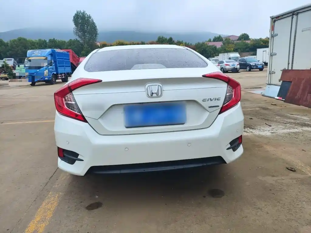 Honda Civic — фото 6