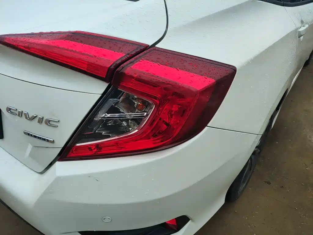 Honda Civic — фото 8