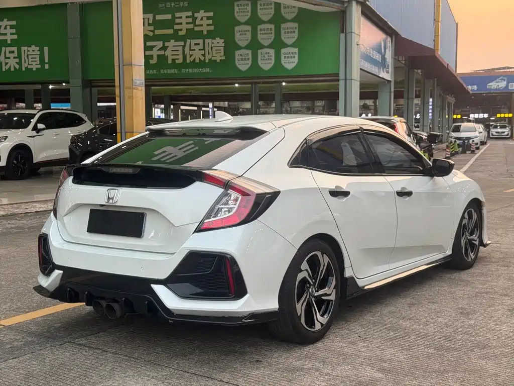 Honda Civic — фото 8