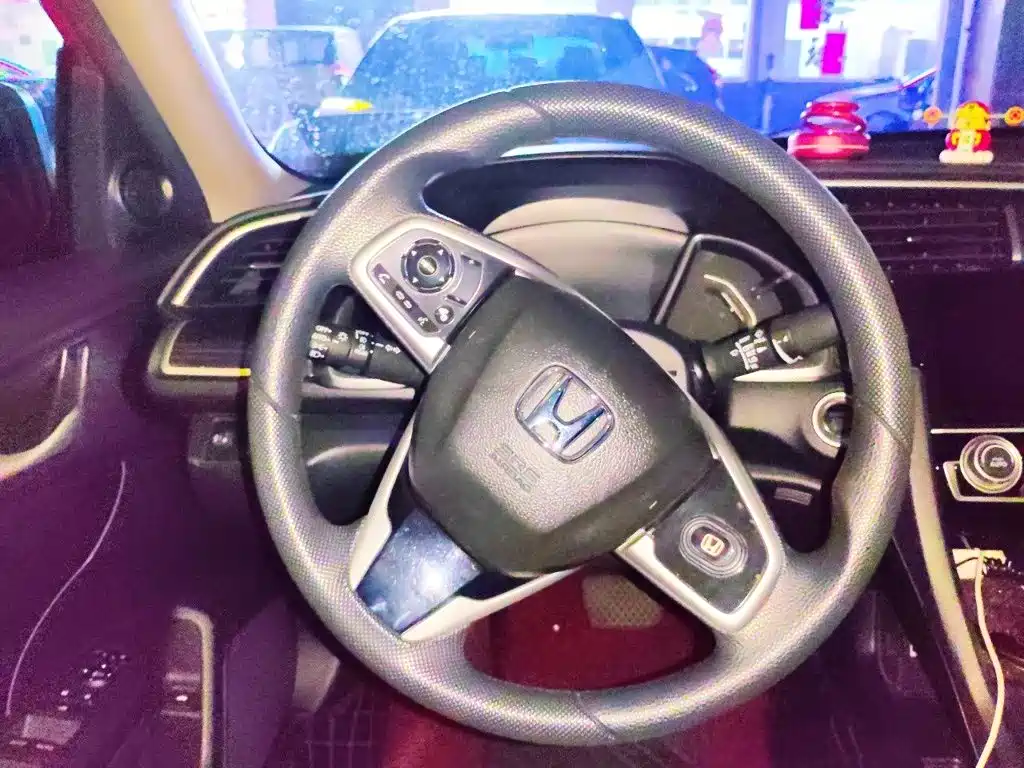 Honda Civic — фото 6