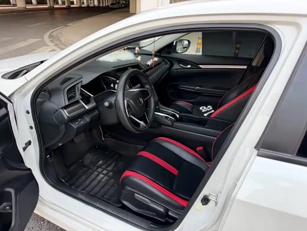 Honda Civic — фото 13
