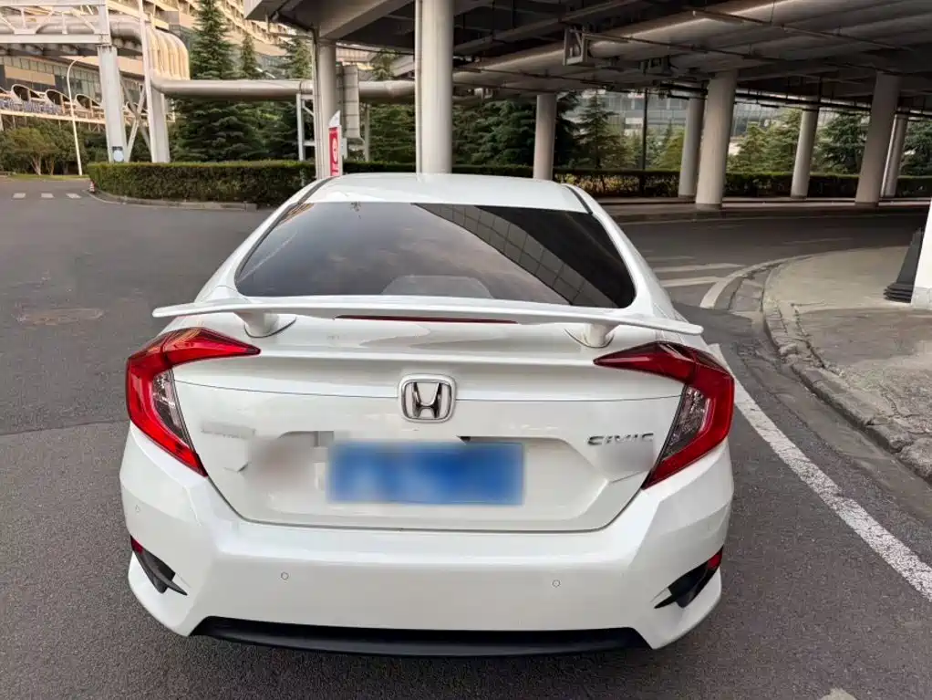 Honda Civic — фото 24