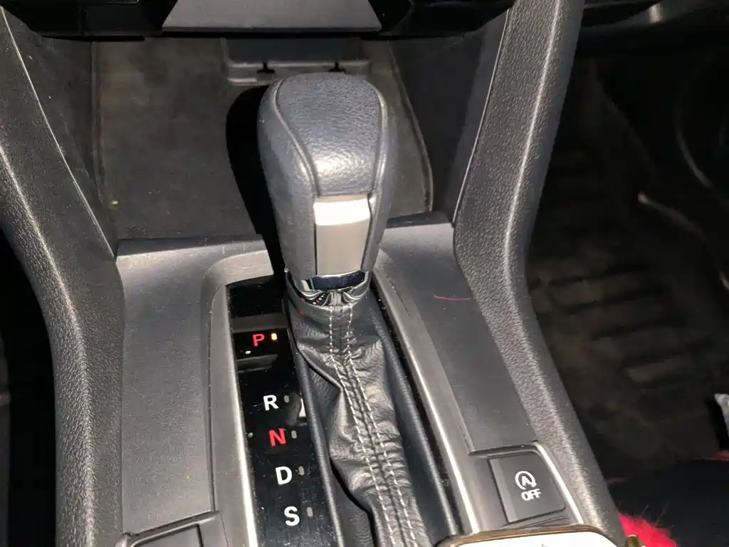 Honda Civic — фото 7