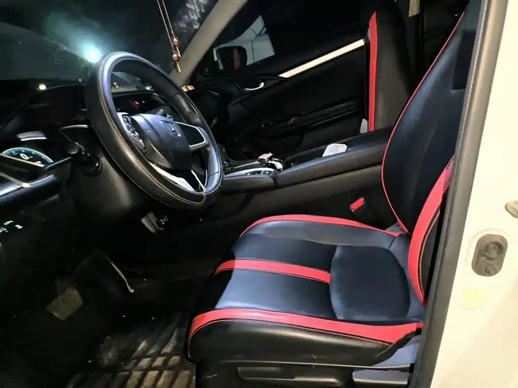 Honda Civic — фото 8