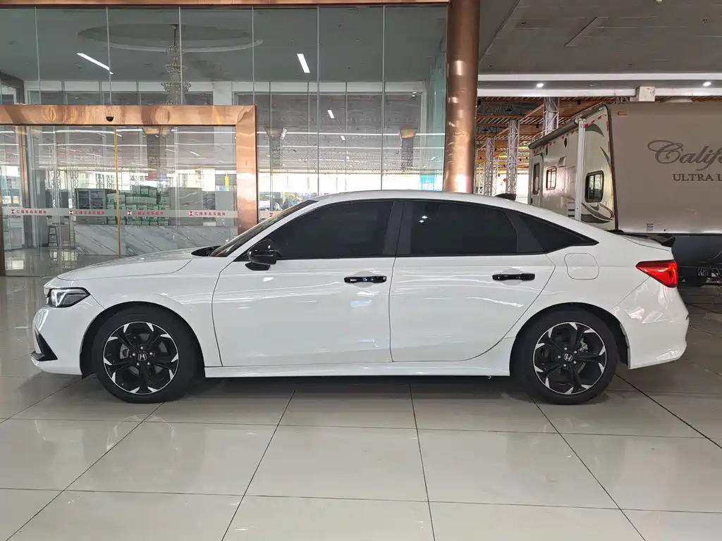 Honda Civic — фото 4