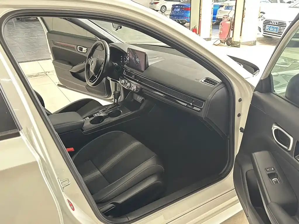 Honda Civic — фото 9