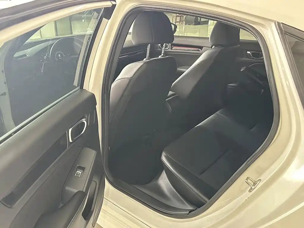 Honda Civic — фото 10