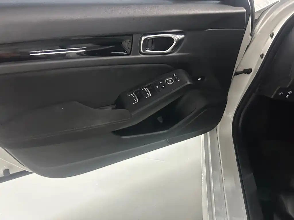 Honda Civic — фото 11
