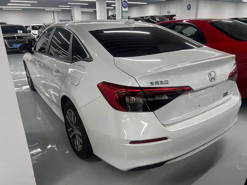 Honda Civic — фото 14