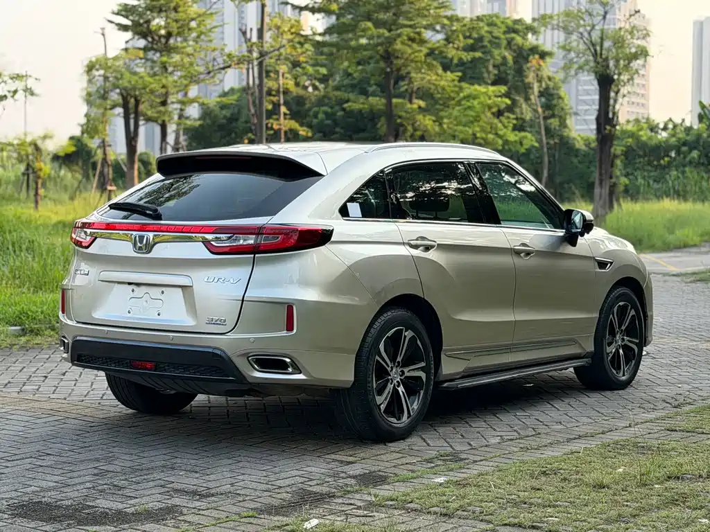 Honda UR-V — фото 13