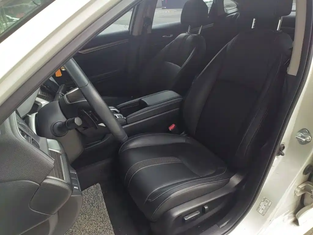 Honda Civic — фото 11