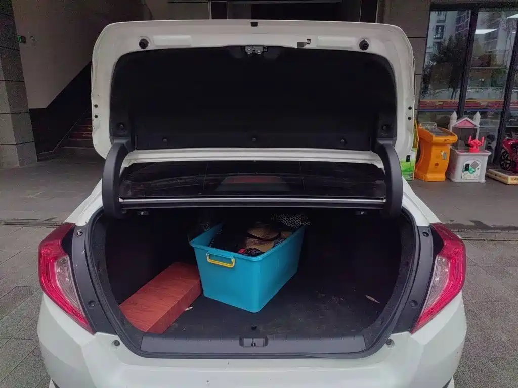 Honda Civic — фото 15