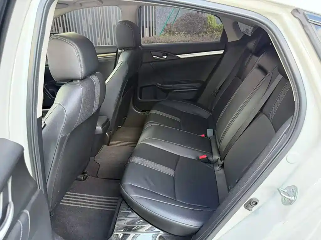 Honda Civic — фото 18
