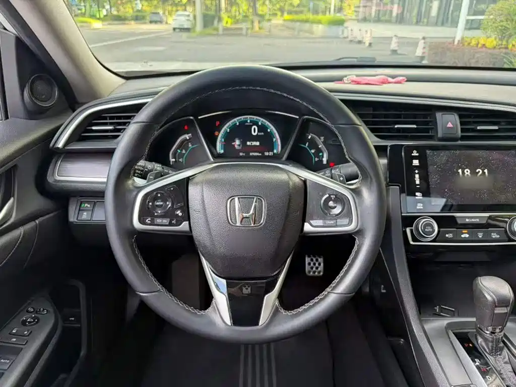 Honda Civic — фото 20