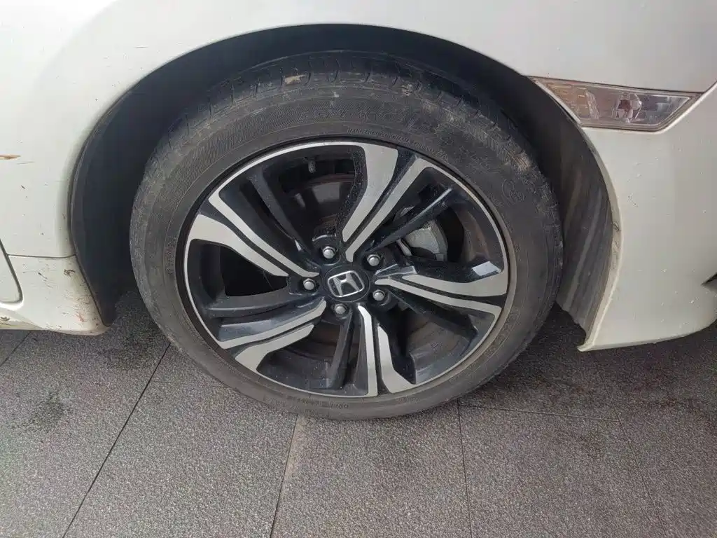 Honda Civic — фото 7
