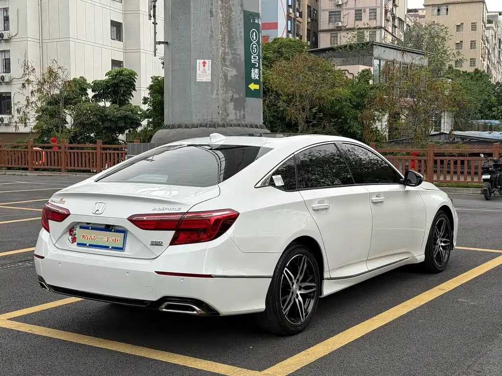 Honda Inspire — фото 4