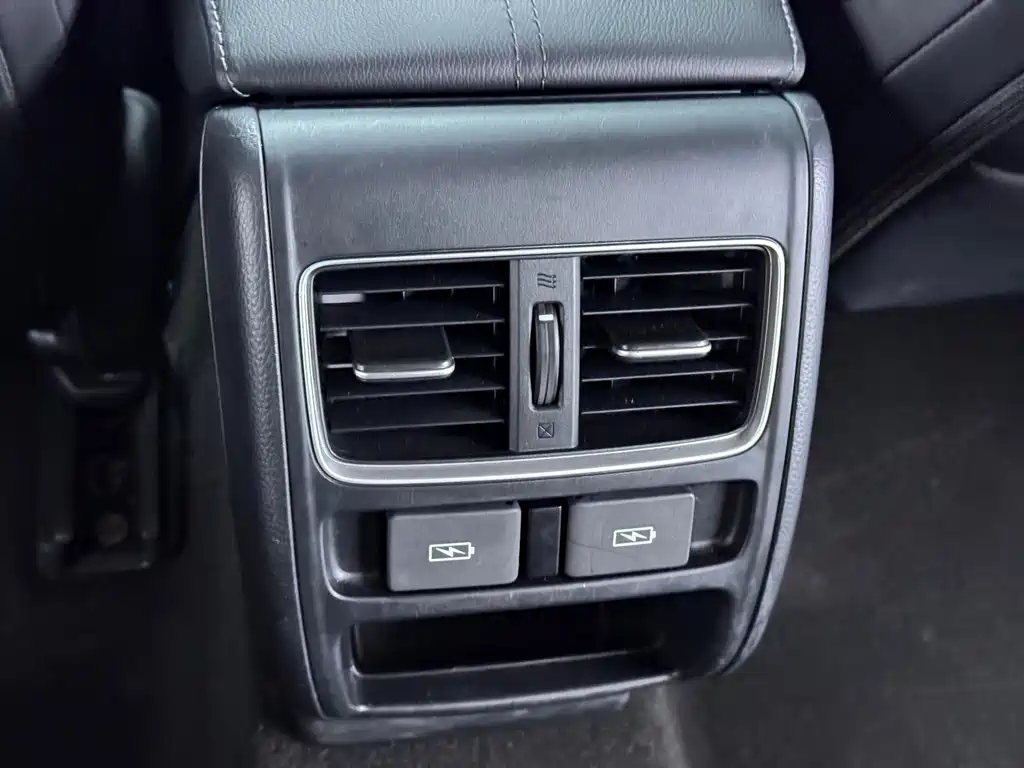 Honda Accord — фото 14