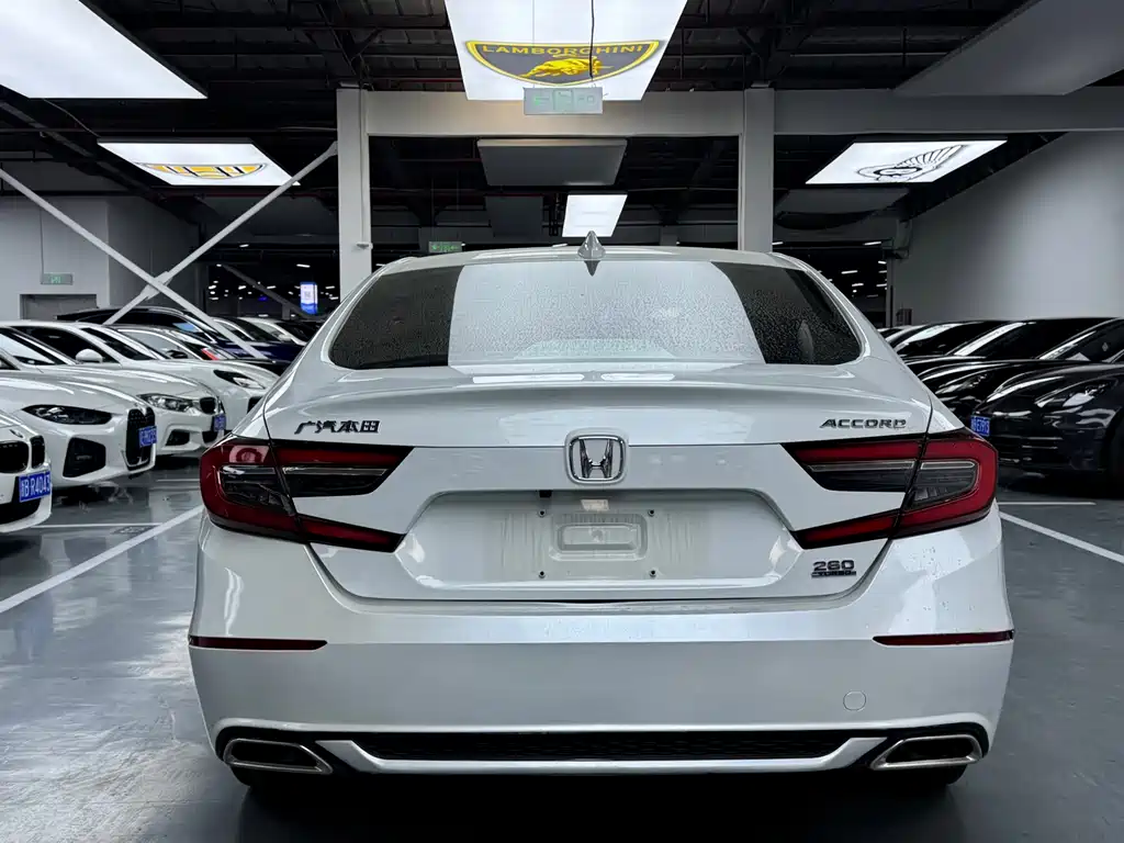 Honda Accord — фото 19