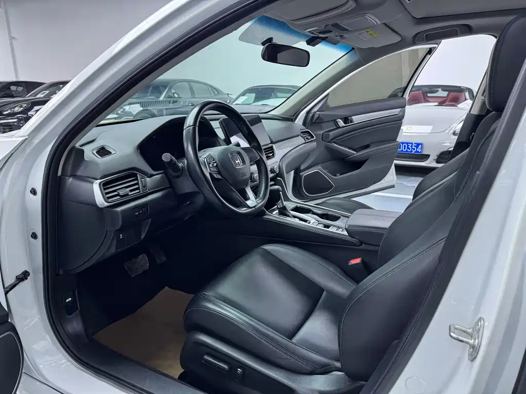 Honda Accord — фото 5