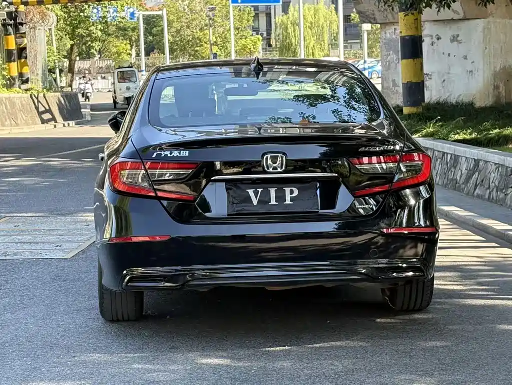 Honda Accord — фото 6