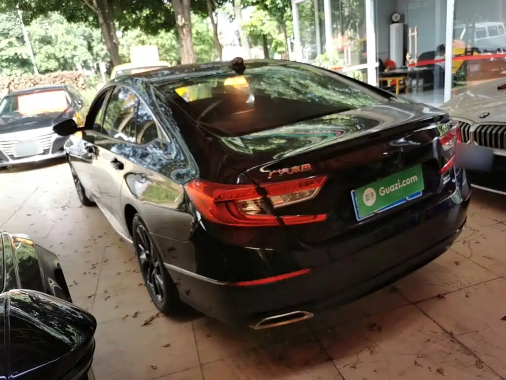Honda Accord — фото 5