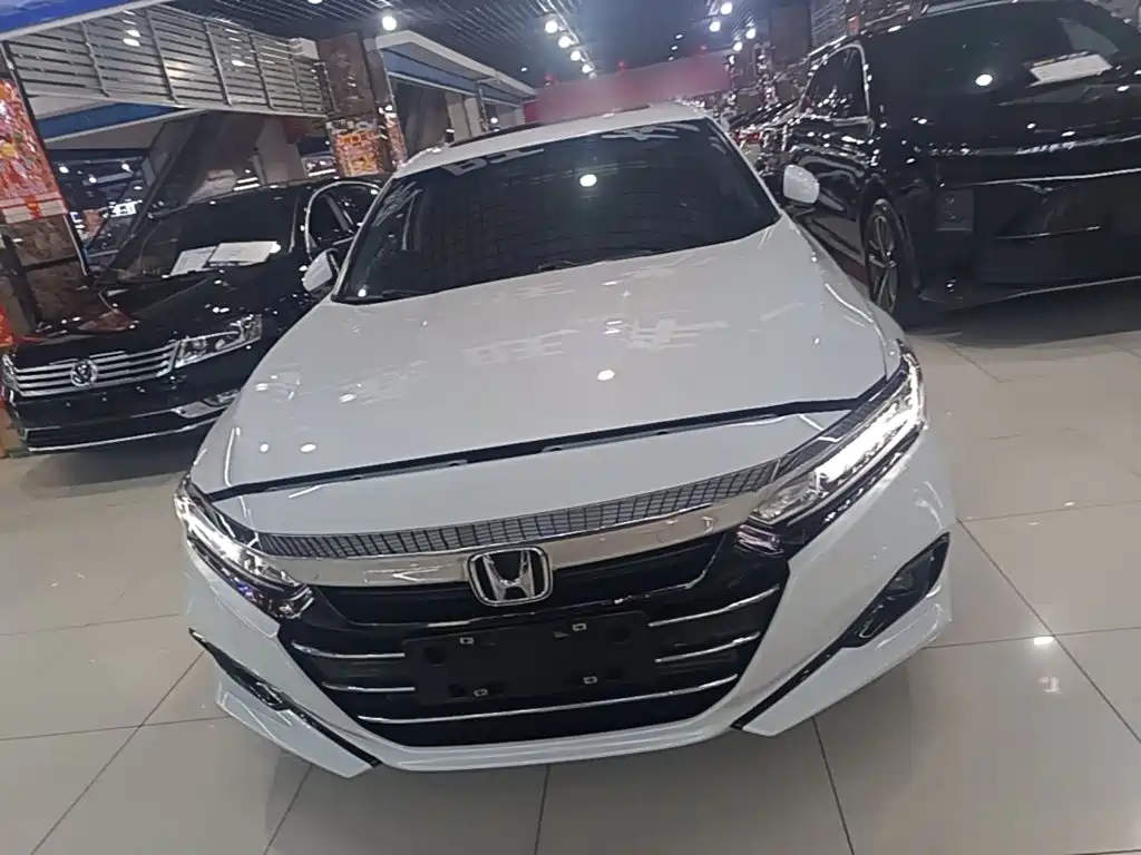 Honda Accord — фото 3