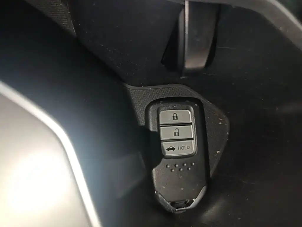 Honda Accord — фото 9