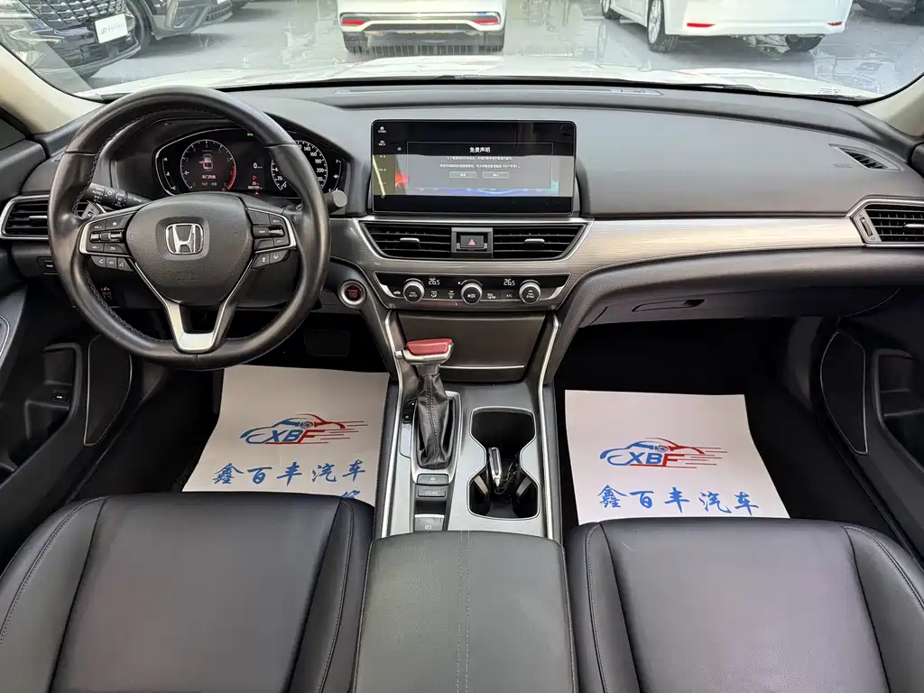 Honda Accord — фото 5