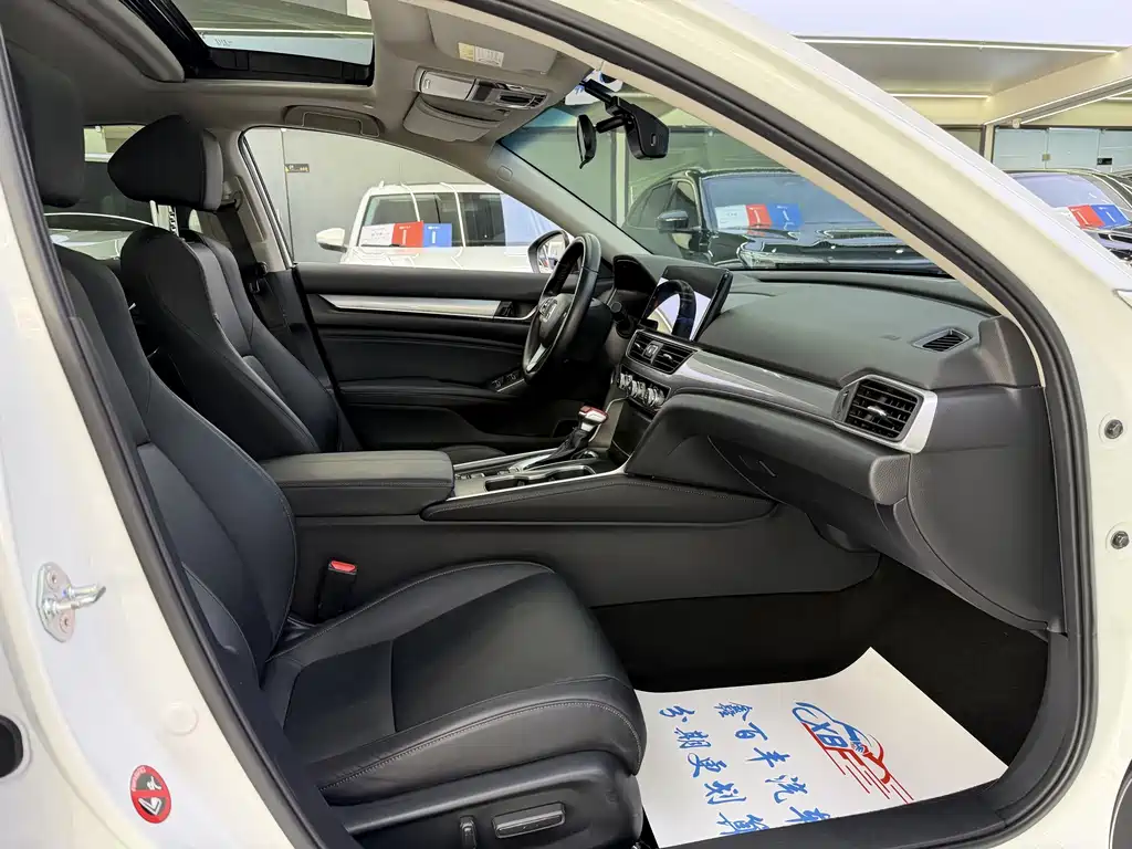 Honda Accord — фото 6