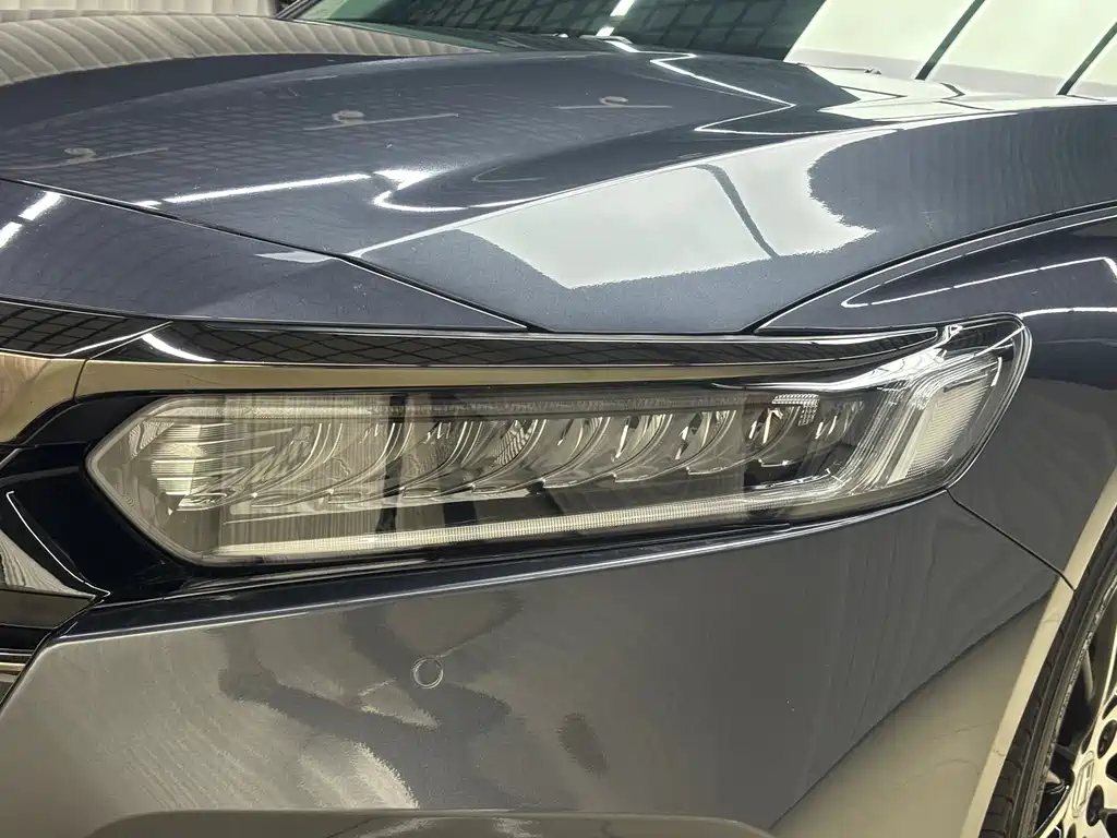 Honda Accord — фото 4