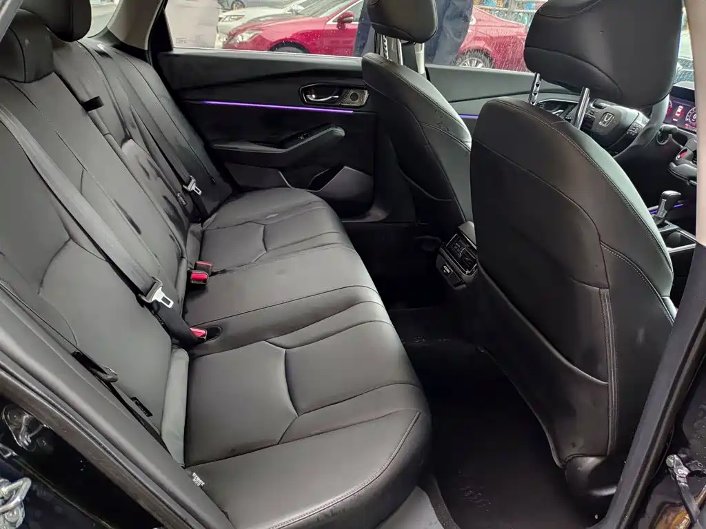 Honda Accord — фото 11