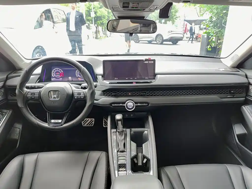 Honda Accord — фото 10