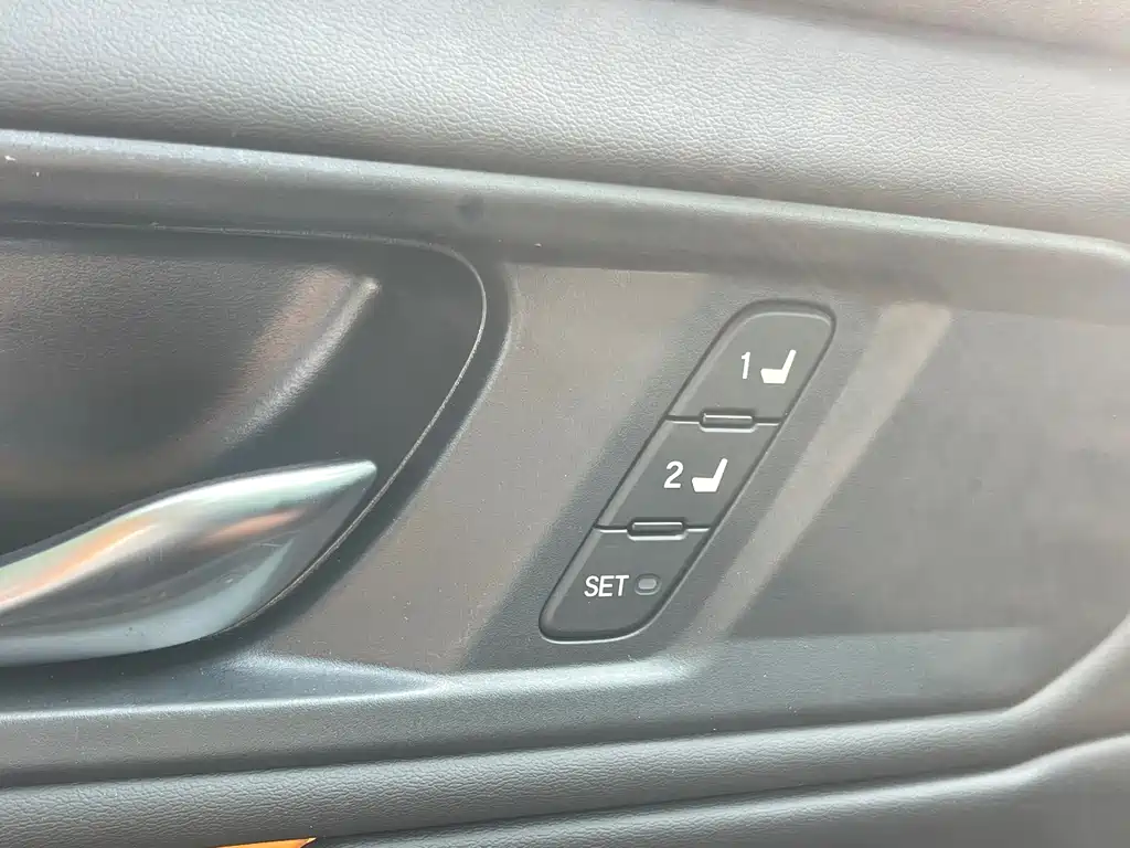 Honda Accord — фото 6
