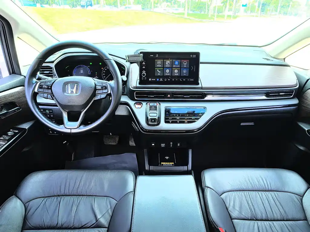 Honda Odyssey — фото 10