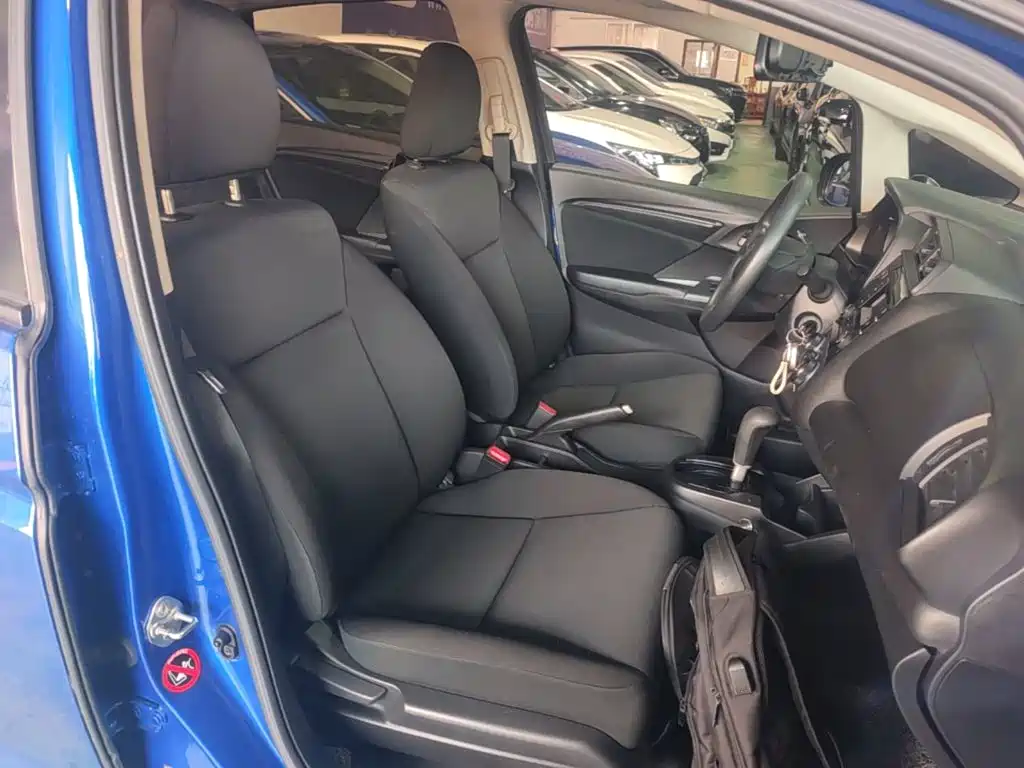 Honda Fit — фото 25