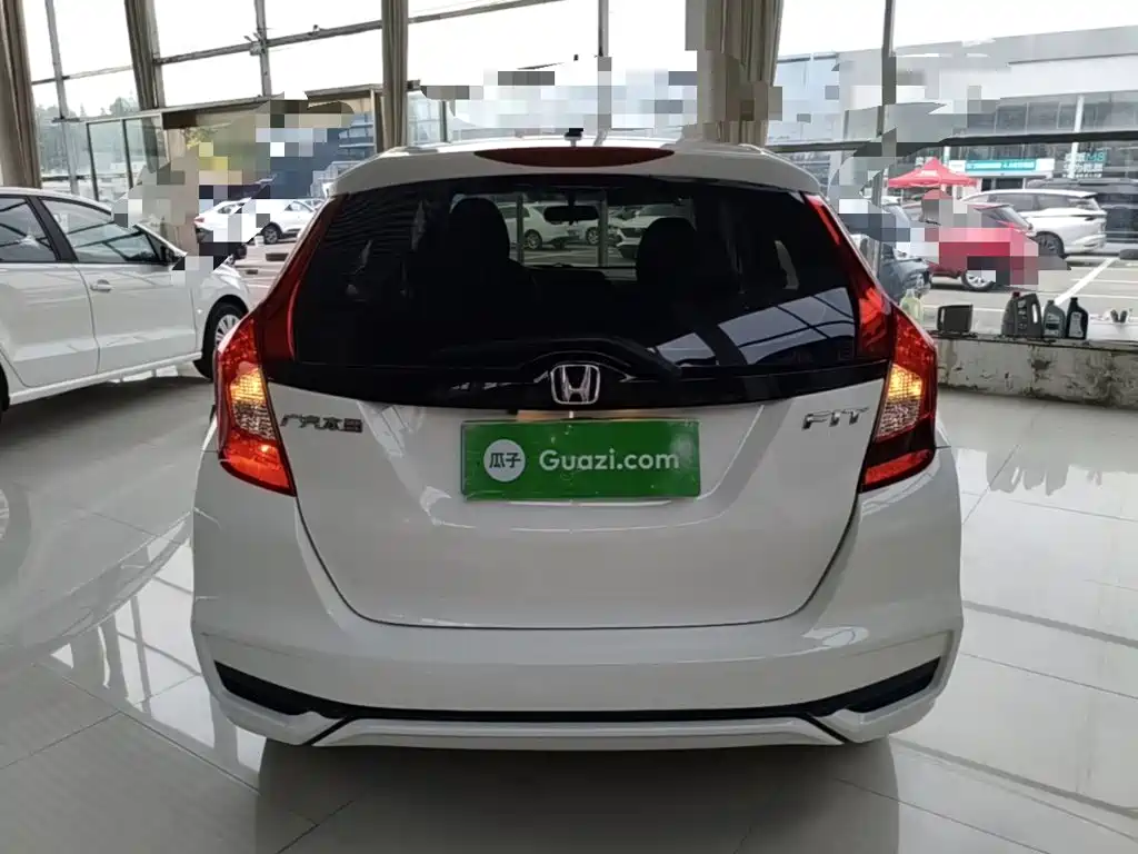 Honda Fit — фото 6
