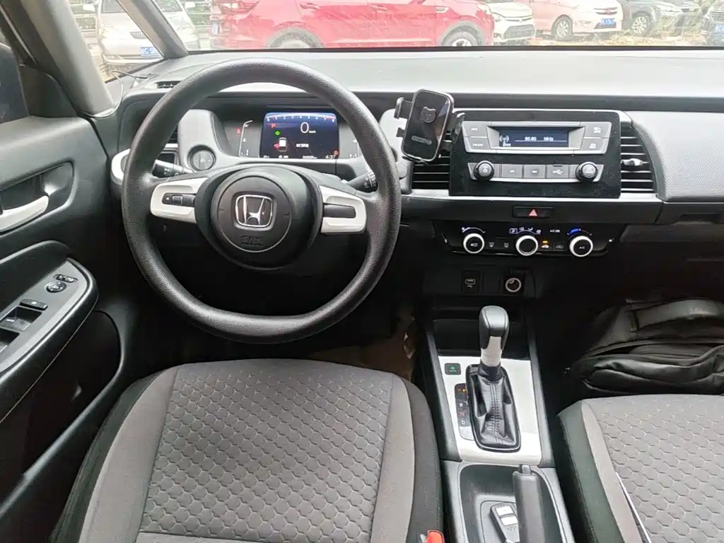 Honda Fit — фото 13