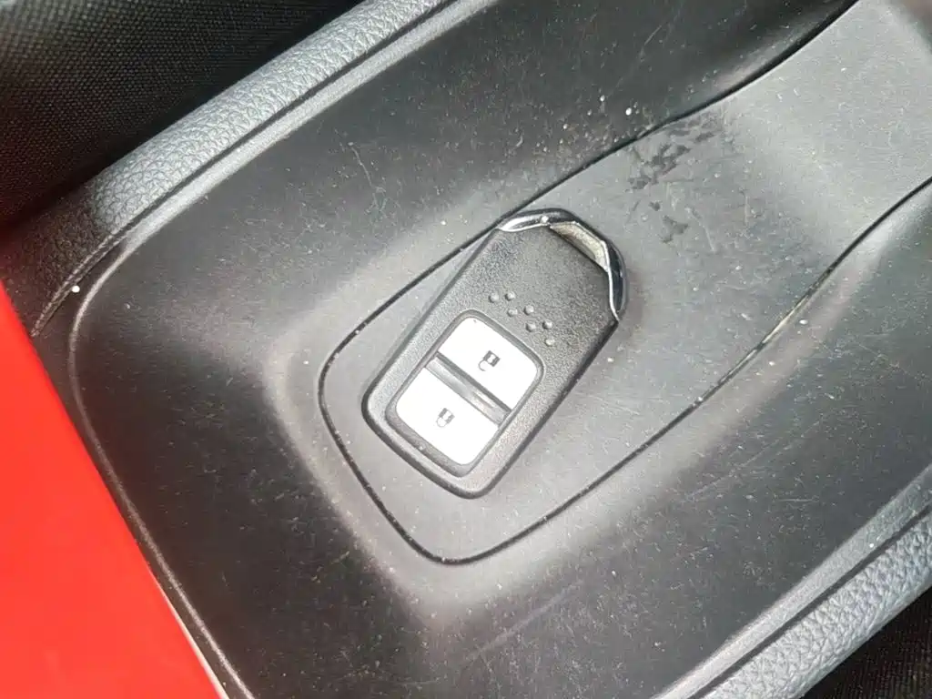 Honda Fit — фото 9