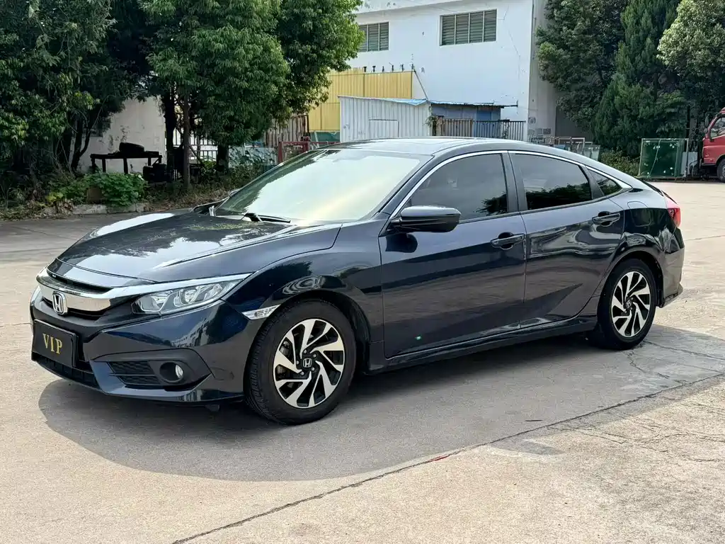 Honda Civic — фото 3