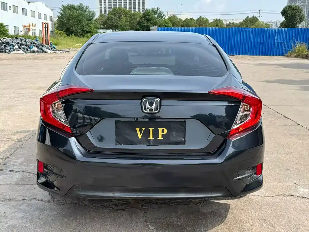 Honda Civic — фото 5