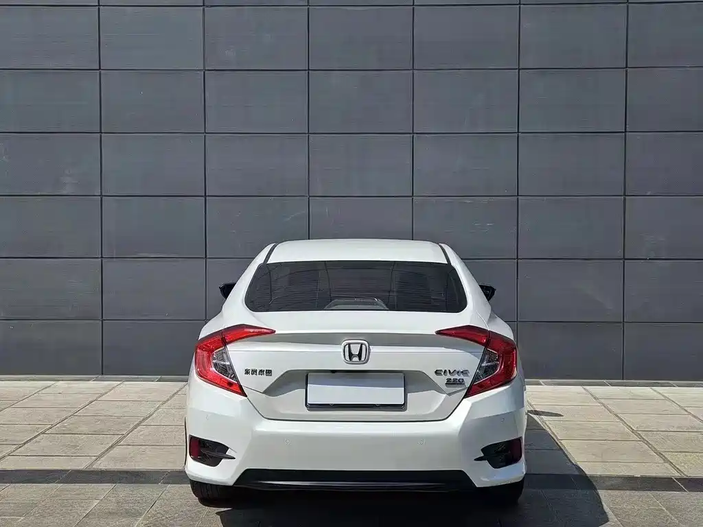 Honda Civic — фото 5