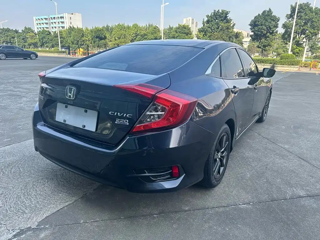 Honda Civic — фото 4