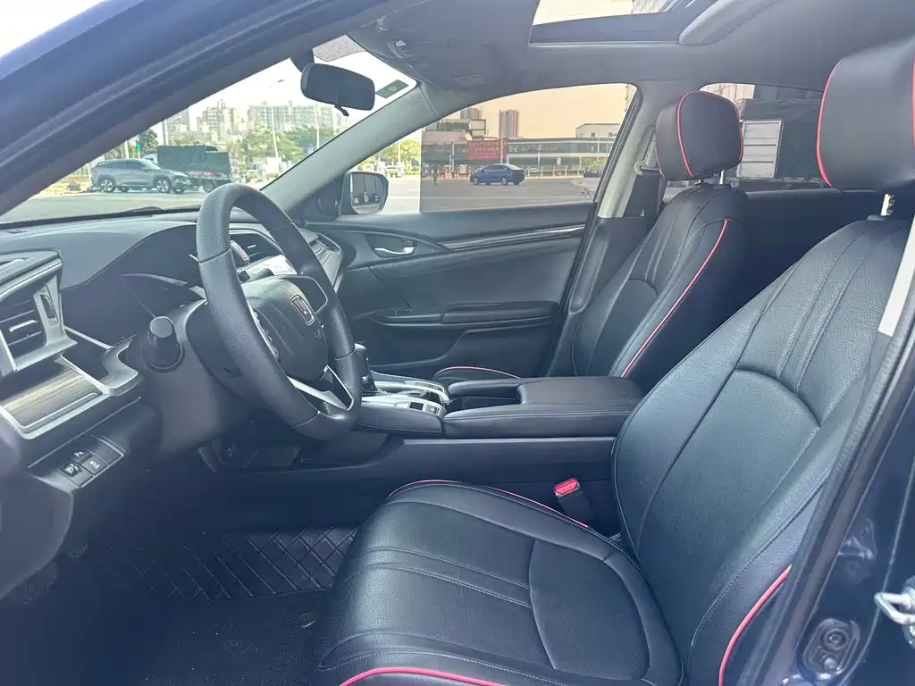 Honda Civic — фото 7